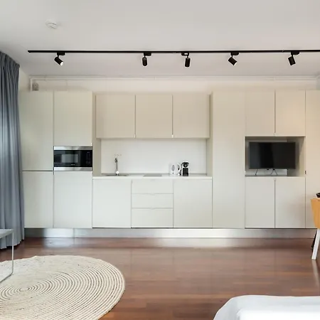 Urban Serenity Apartment *
